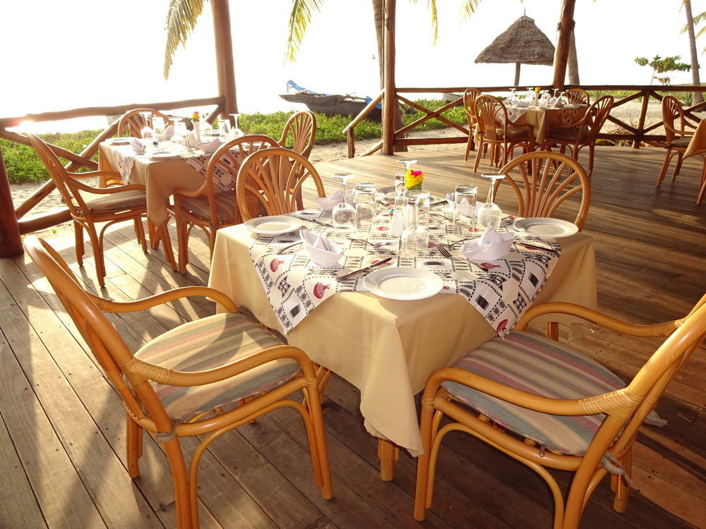 Mkwaja Barry'S Beach Resort מראה חיצוני תמונה